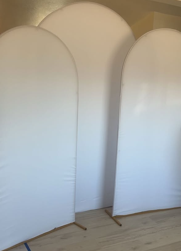 Elegant arch backdrops for events in three sizes